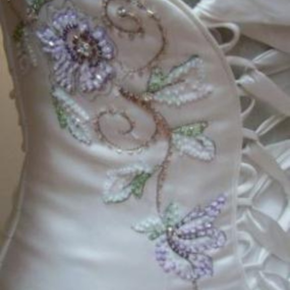 Maggie Sottero Sarchi Wedding Dress - Picture 4 of 7